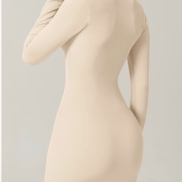 OQQ S 2-pack cream & black ribbed sweetheart neckline shapewear thumbhole mini - Picture 5 of 10